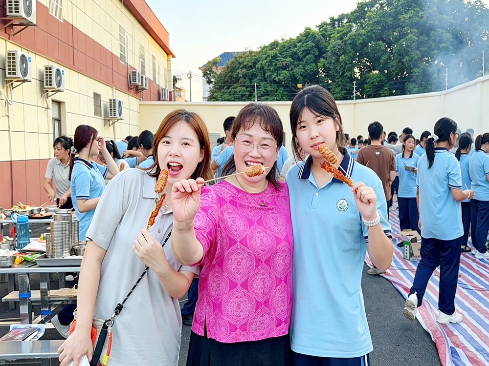 丹东正规叛逆孩子全封闭改变学校联系电话